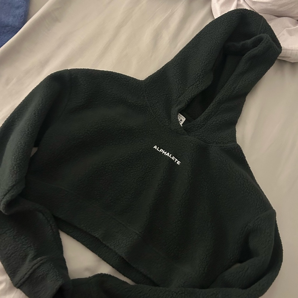 Alphalete Women's Forest Green Fleece Cropped Hoodie